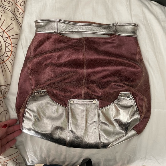 TANO metallic leather handbag. Gently used. - Picture 3 of 10